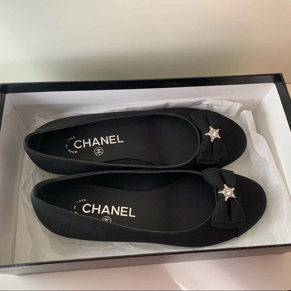 Chanel CC crystal bow cap toe ballerina flats